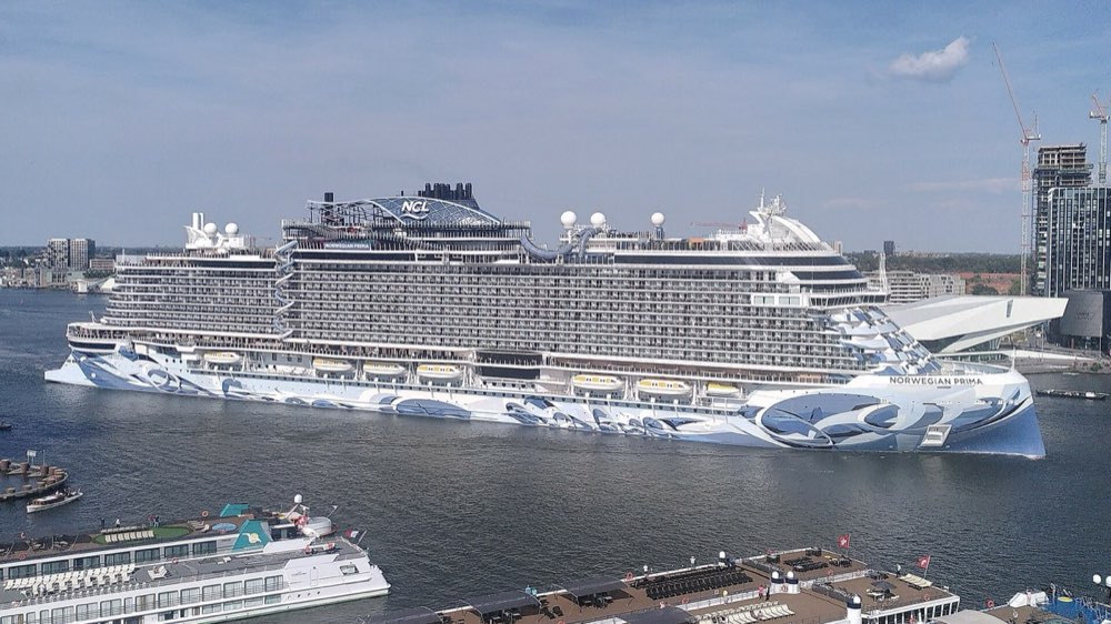 Norwegian Prima in Amsterdam